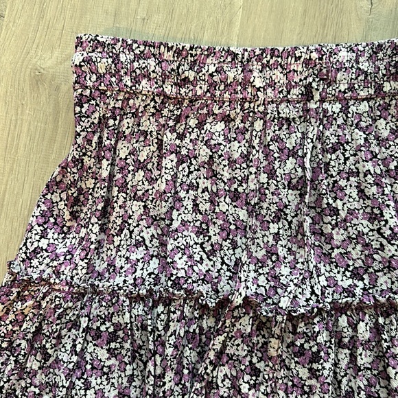 Zara Floral Skirt - Picture 2 of 5